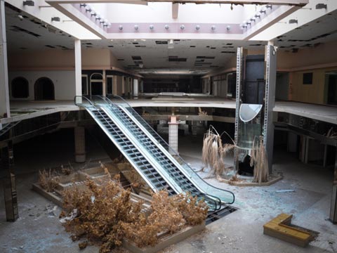 Ghost malls Of India
