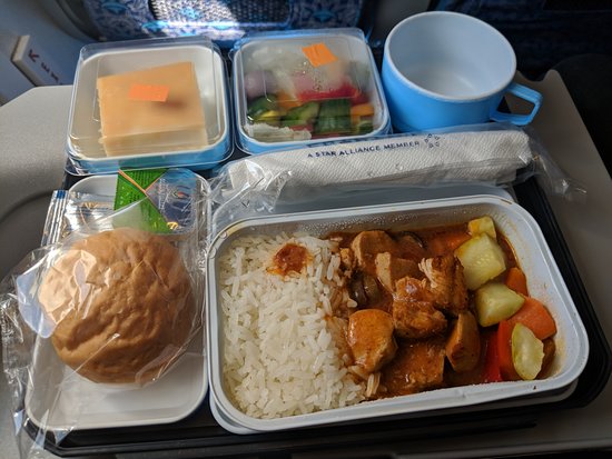 Foods To Avoid During Flight